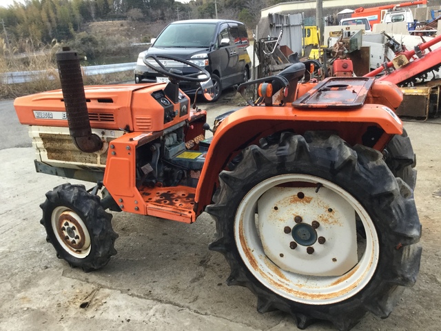 KUBOTA B1600  : Exporting used cars, tractors & excavators from Japan