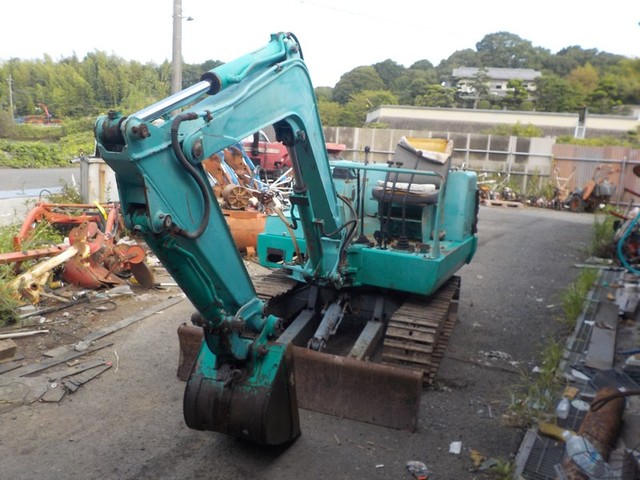 HANIX N026  : Exporting used cars, tractors & excavators from Japan