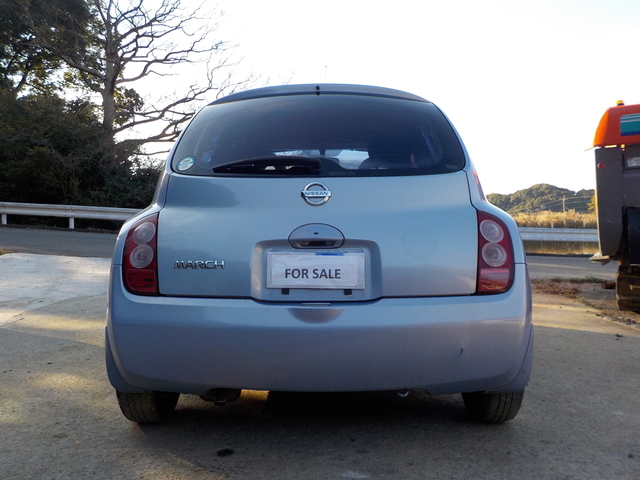 2004 Nissan March  : Exporting used cars, tractors & excavators from Japan