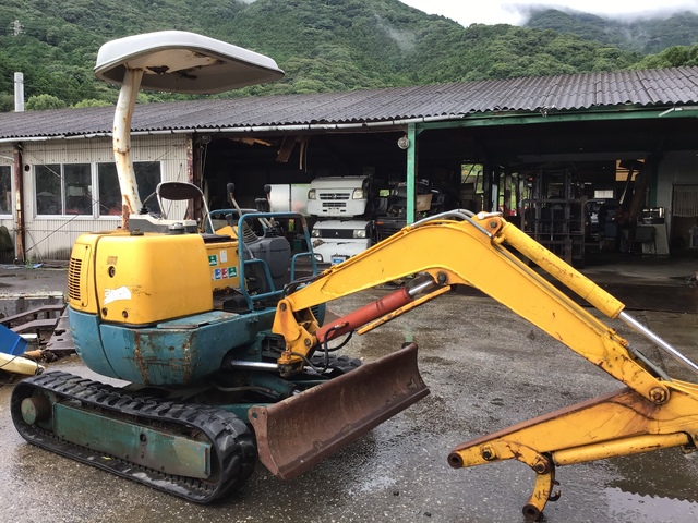   : Exporting used cars, tractors & excavators from Japan