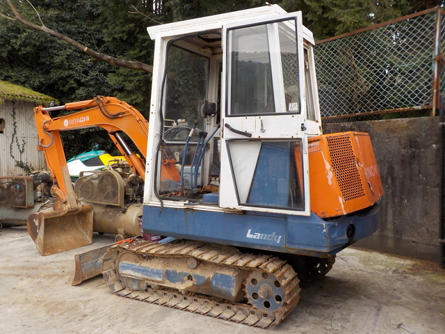 HITACHI EX26  : Exporting used cars, tractors & excavators from Japan