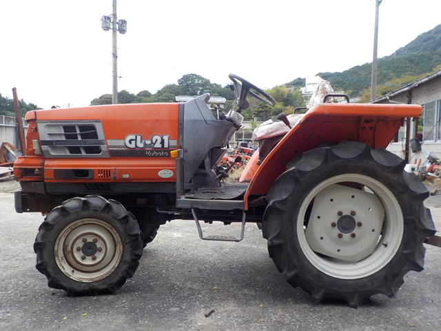 KUBOTA GL-21  : Exporting used cars, tractors & excavators from Japan