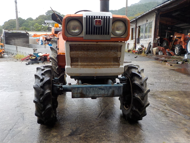 KUBOTA L2002DT  : Exporting used cars, tractors & excavators from Japan