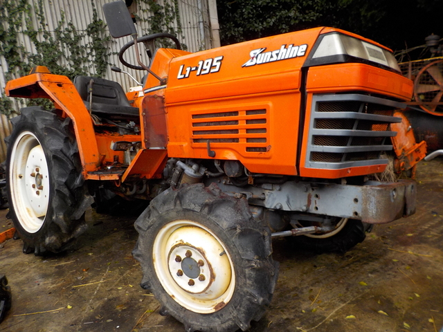 KUBOTA L1-195  : Exporting used cars, tractors & excavators from Japan