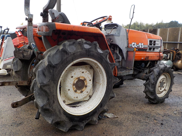 KUBOTA GL-25  : Exporting used cars, tractors & excavators from Japan