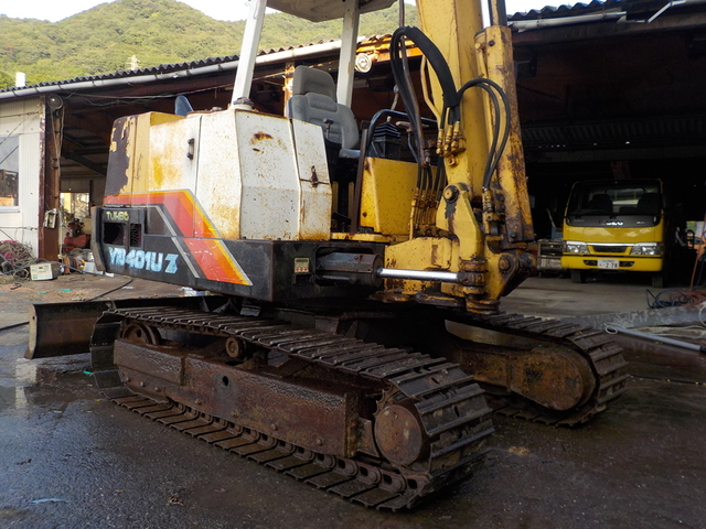 YANMAR YB401UZ  : Exporting used cars, tractors & excavators from Japan