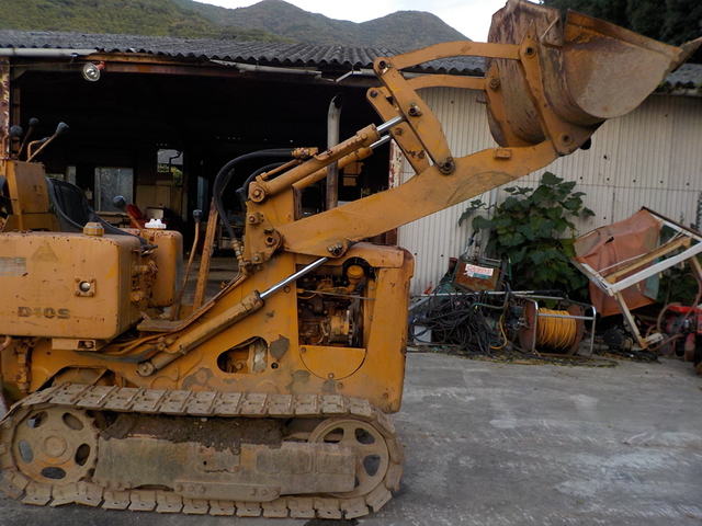 KOMATSU D10S  : Exporting used cars, tractors & excavators from Japan