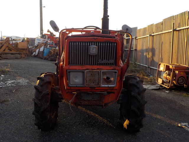 KUBOTA L2602DT  : Exporting used cars, tractors & excavators from Japan