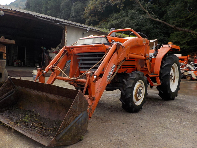 KUBOTA ZL1-215  : Exporting used cars, tractors & excavators from Japan