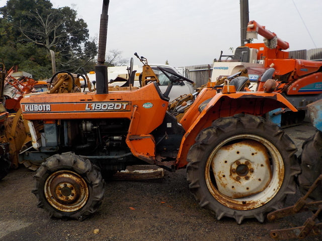 KUBOTA L1802DT  : Exporting used cars, tractors & excavators from Japan