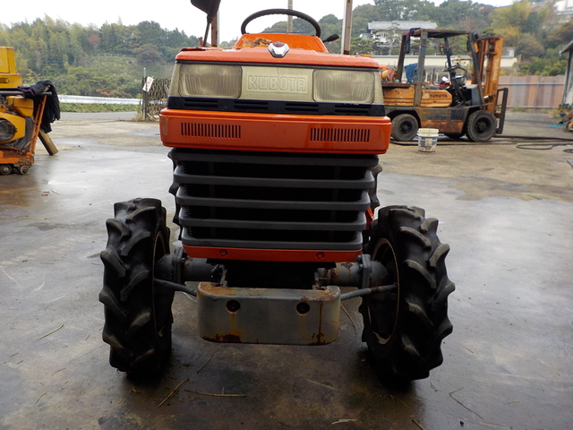 KUBOTA L1-195  : Exporting used cars, tractors & excavators from Japan