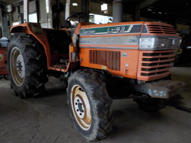 KUBOTA L1-43  : Exporting used cars, tractors & excavators from Japan